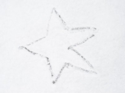 gwiazda na śniegu