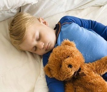Jak nauczyć dziecko samodzielnie zasypiać