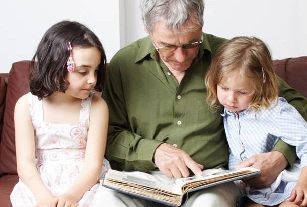 Tydzień czytania z babcią i dziadkiem