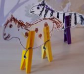 zebra i konik - zabawki ze spinaczy do bielizny