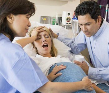 Nacięcie krocza przy porodzie – czy konieczne?
