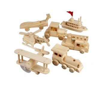 Drewniane pojazdy ruszają w trasę