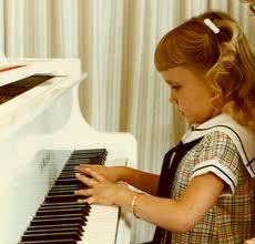 Lekcje gry na pianinie dla dzieci 4-12 lat
