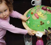 przepis na Efektowny-tort-dla-dziecka
