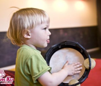 zajęcia muzyczno-ruchowe dla dzieci w wieku 2,5 – 3,5 roku