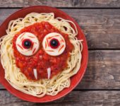 przepis na straszne spaghetti