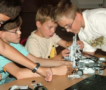 Cotton Mill plus Lego Mindstorms równa się warsztaty robotyki!