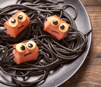 Przepis na parówki nadziewane spaghetti