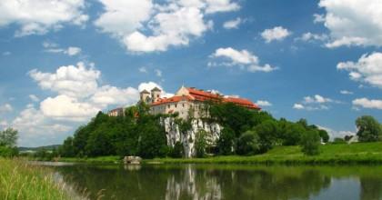 Męskie rodzinne podchody w Tyńc