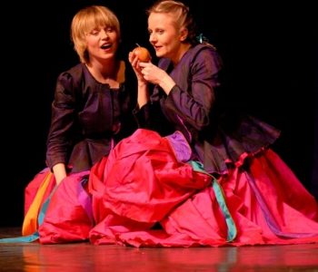 „Jabłonka” – spektakl teatralno-muzyczny dla dzieci w wieku od 1 do 5 lat