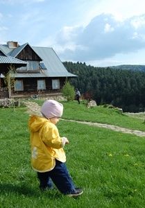 Rodzinne wakacje z muzyką, tańcem i rękodziełem w Beskidzie Niskim