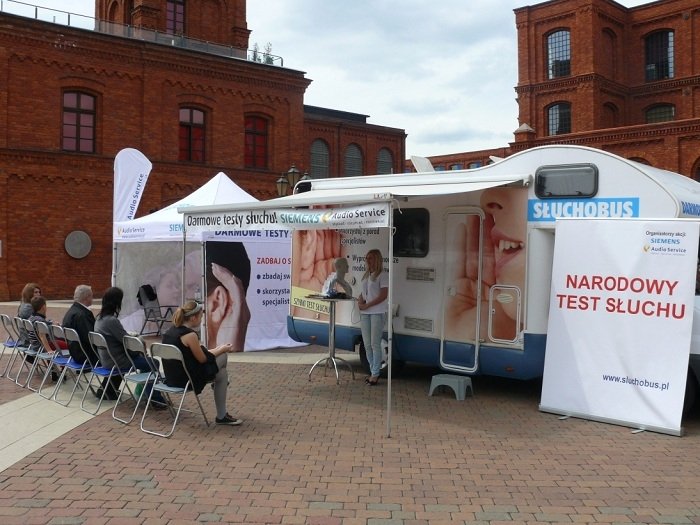 Narodowy Test Słuchu na rynku Manufaktury