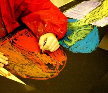 Wehikuł sztuki – zajęcia plastyczne dla dzieci