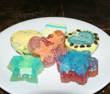 O mydełkach i świeczkach słów kilka…