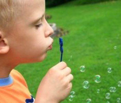 Święto baniek mydlanych na Dzień Dziecka