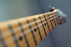 Zajęcia nauki gry na gitarze