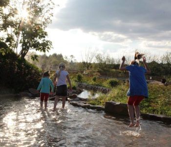 Zdejmij buty i poczuj ZIEMIĘ NA BOSAKA!