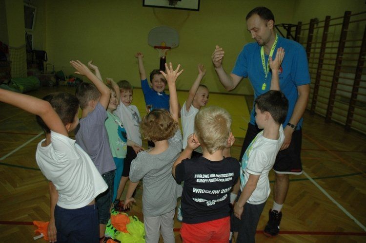 Basket Kids – zajęcia z elementami koszykówki. Wałbrzych
