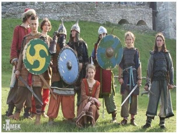 Akademia Małego Rycerza, Ogrodzieniec