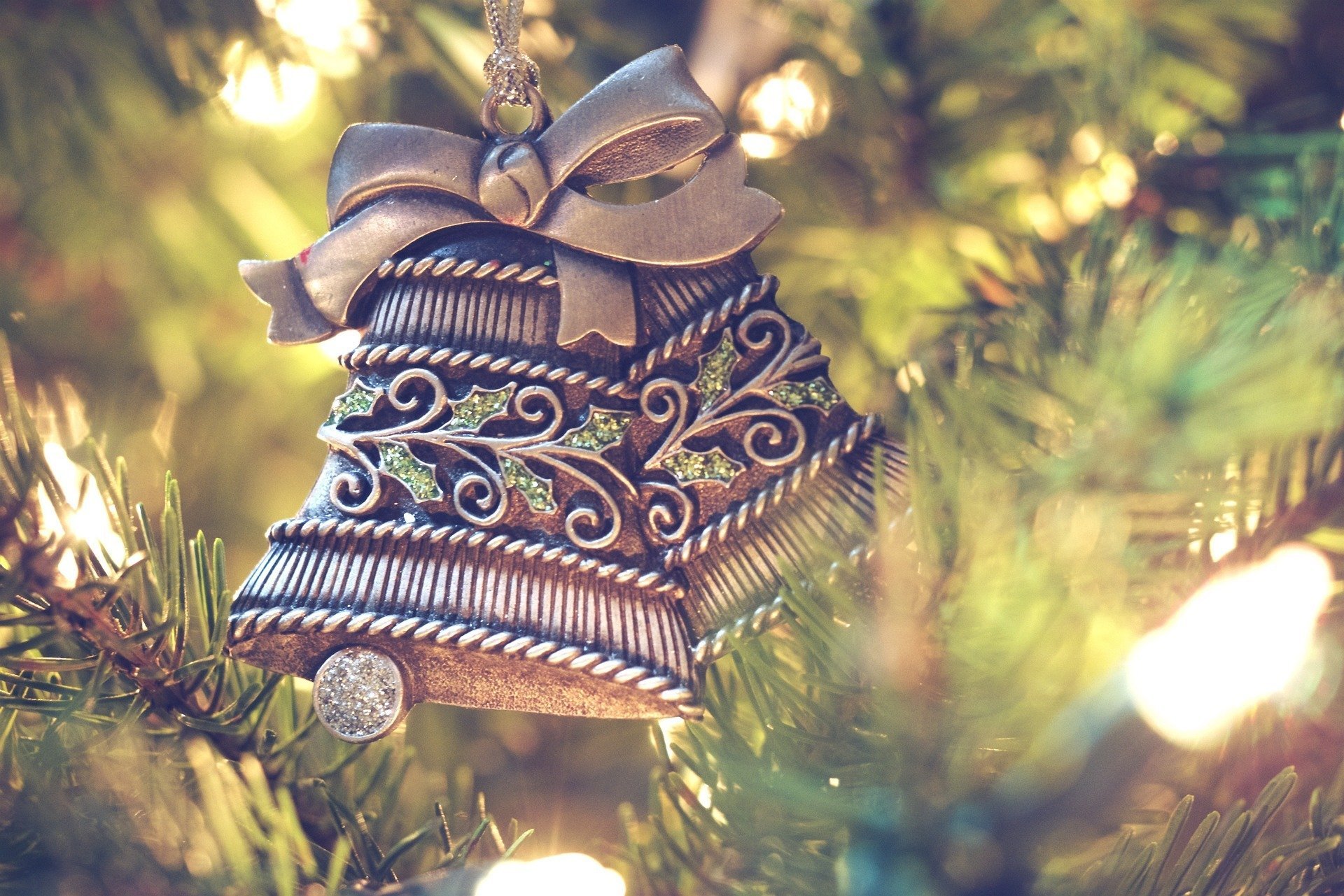 Jingle Bells, piosenka dla dzieci po angielsku na Boże Narodzenie, tekst i melodia
