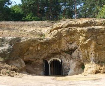 Groty Nagórzyckie – rodzinne zwiedzanie jaskini