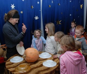 Listopadowe wróżenie w Skansenie i Ratuszu