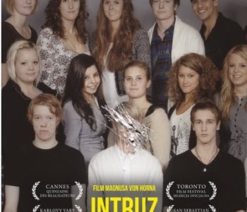 Z dzieckiem w kinie – Intruz