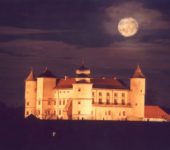 Zamek w Nowym Wiśniczu nocą
