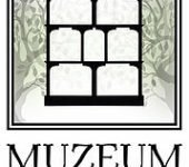 muzeum domków dla lalek logo