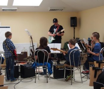 Letnie Warsztaty Gitarowe dla dzieci w Koszalinie