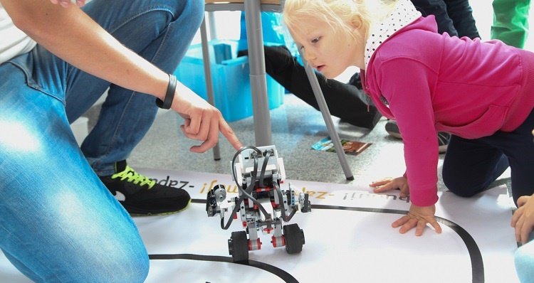 warsztaty z robotyką dla dzieci i dorosłych