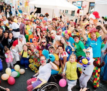 Festiwal Uśmiechu – Fundacja „Dr Clown” i gwiazdy zapraszają na festyn rodzinny