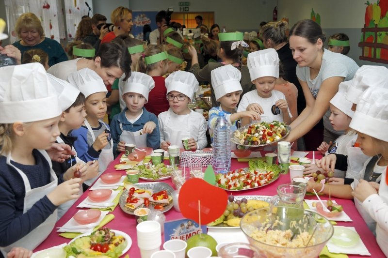 Uczniowie w całej Polsce świętują Dzień Śniadanie Daje Moc