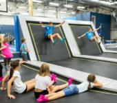 Urodziny w Parkach Trampolin SALTOS