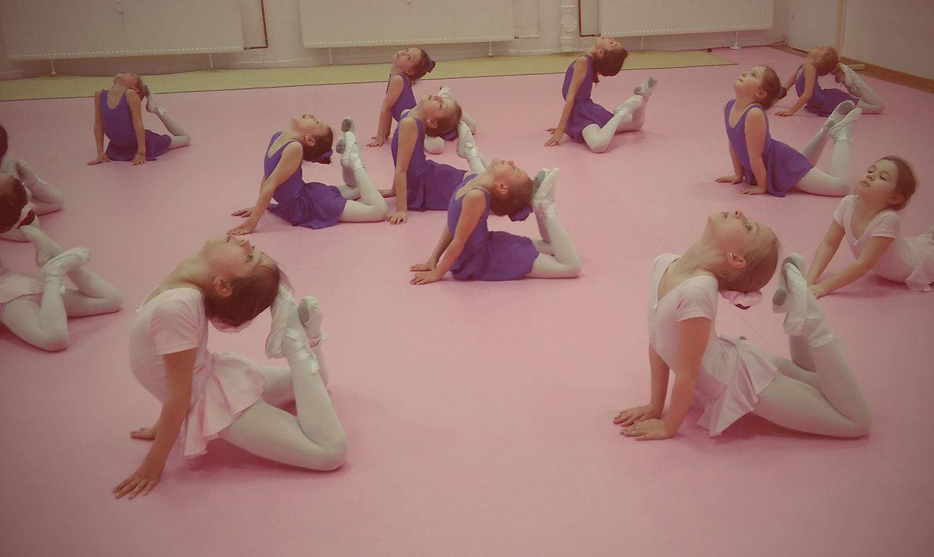 Nabór na rok szkolny 2020/2021 - Balet i akrobatyka dla dzieci