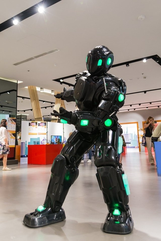 Interaktywna wystawa robotów w Atrium Reduta