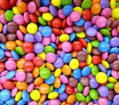 quiz wiedzy o słodyczach cukierkach czekoladzie kolorowe żelki cukier