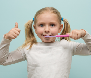 Jak zachęcić dzieci do mycia zębów?