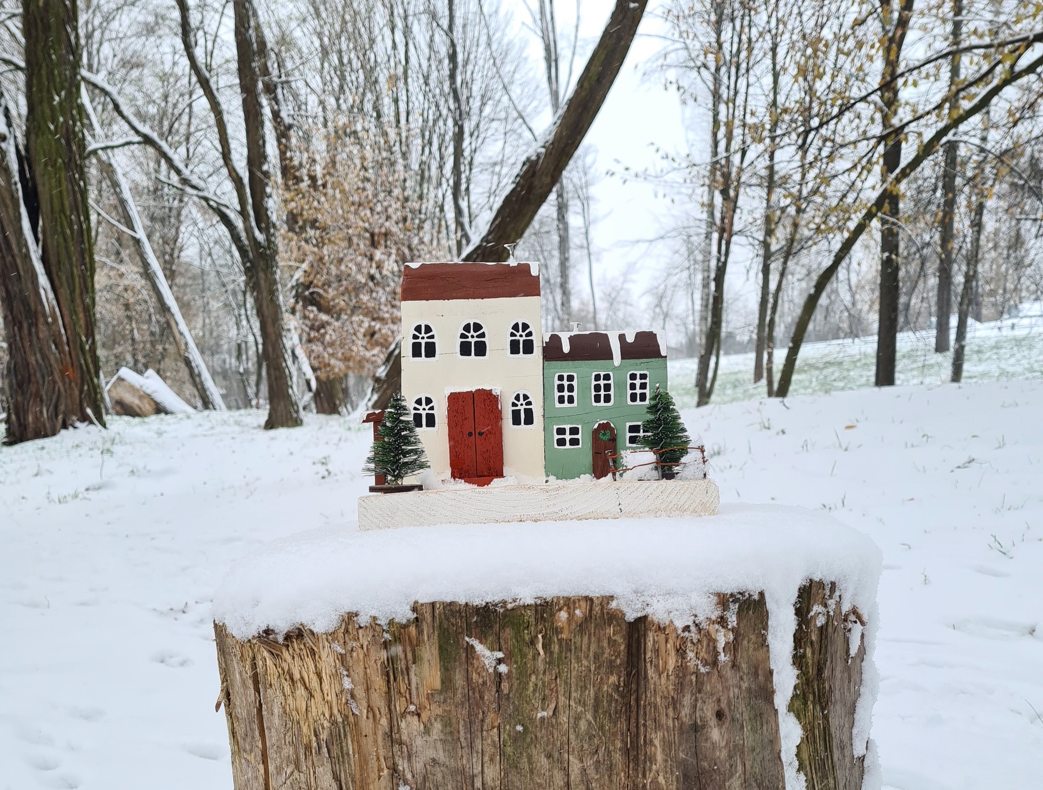Zimowe miasteczko – tworzymy drewniane domki