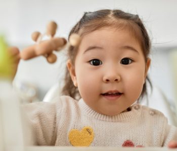 Furby – interaktywna zabawka wspierająca rozwój dziecka