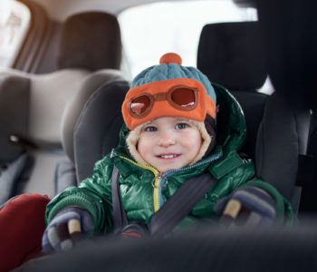 Przewożenie dzieci w samochodzie – na co zwrócić uwagę?