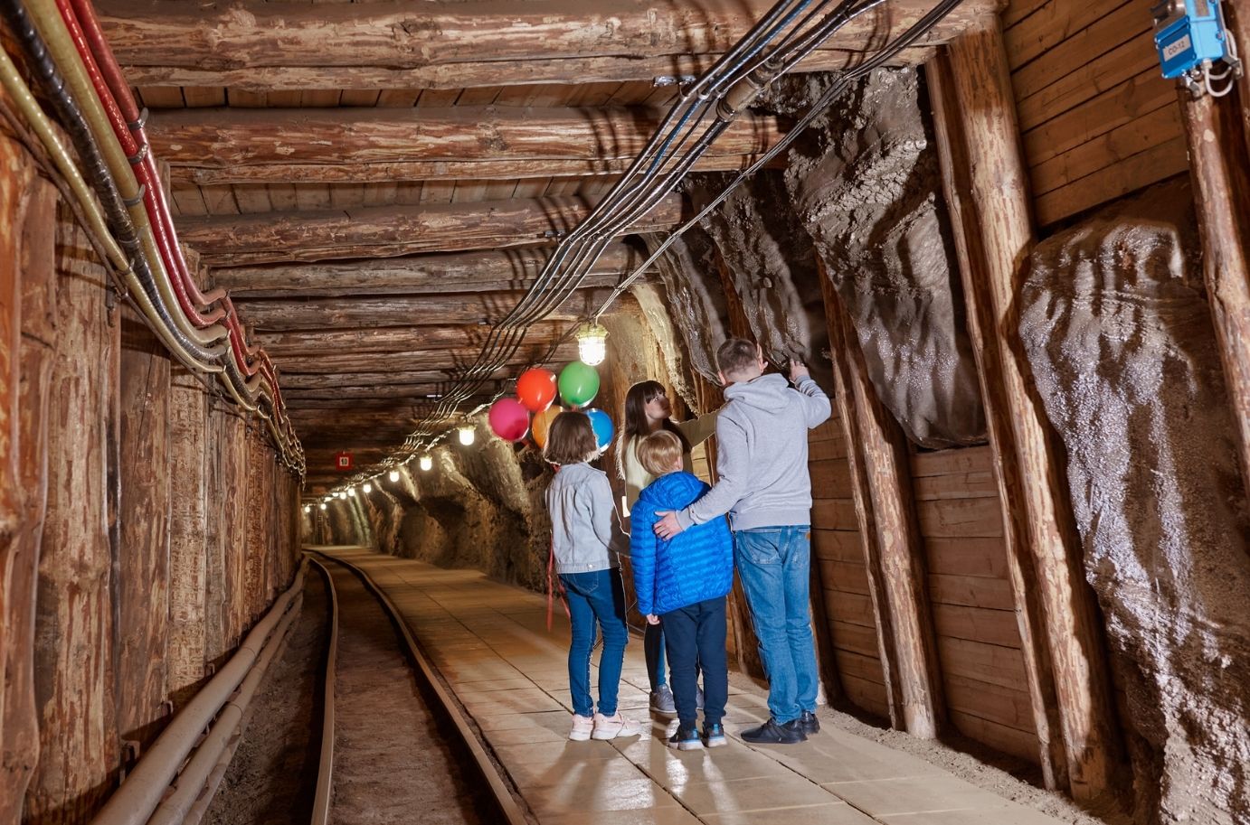 Rodzinne zwiedzanie &bdquo;Białe złoto &mdash; Dar Księżnej Kingi