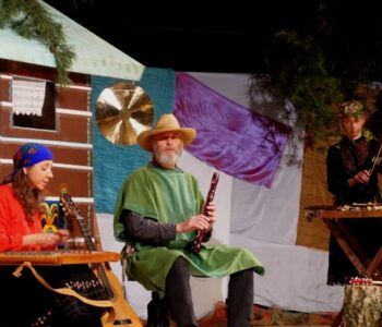 Teatralne ferie w Pałacyku: O Kogutku, co umiał działać do skutku