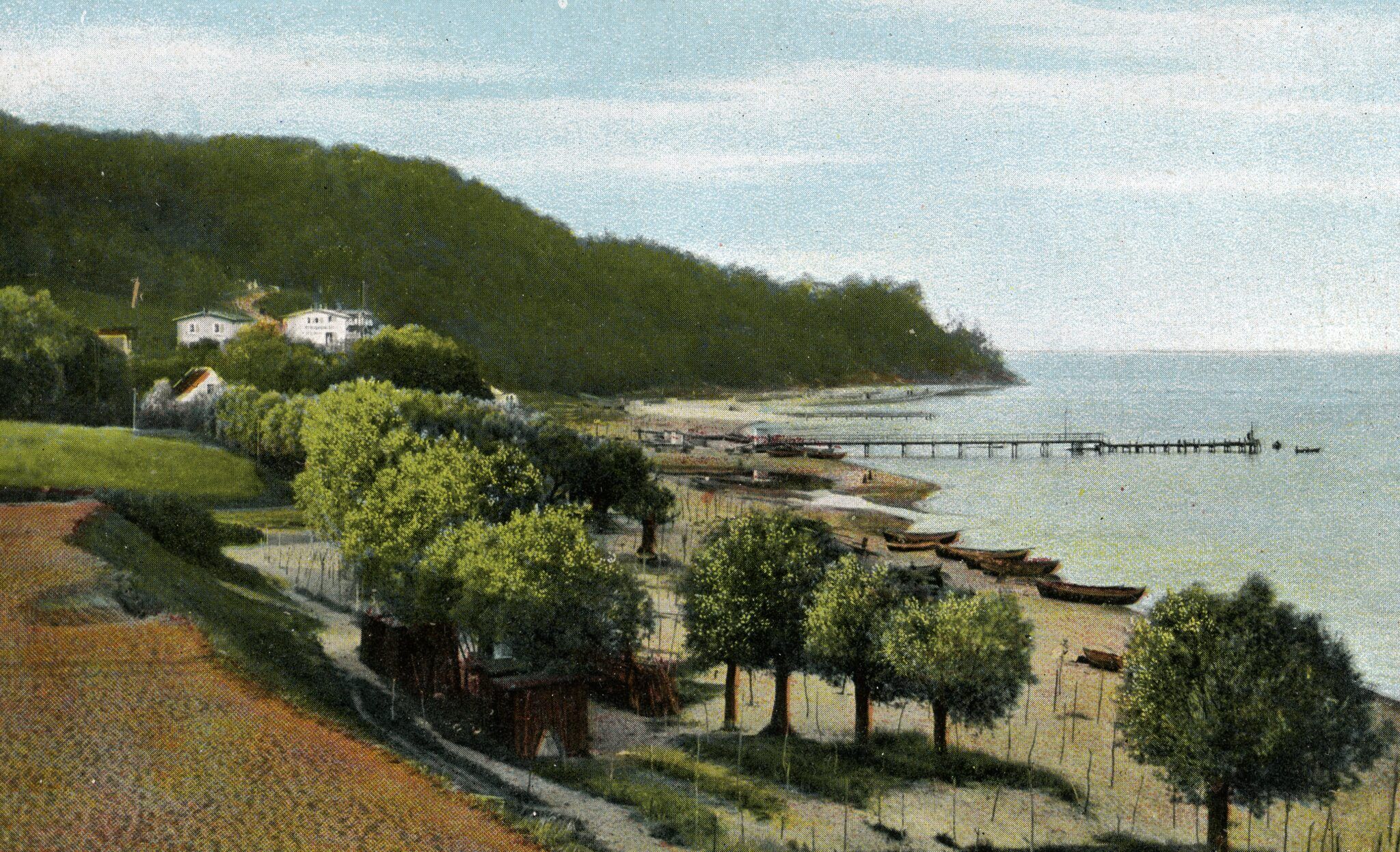 Ferie w muzeum: Kto by pomyślał? – warsztaty z tworzenia stroju plażowego z kartonu