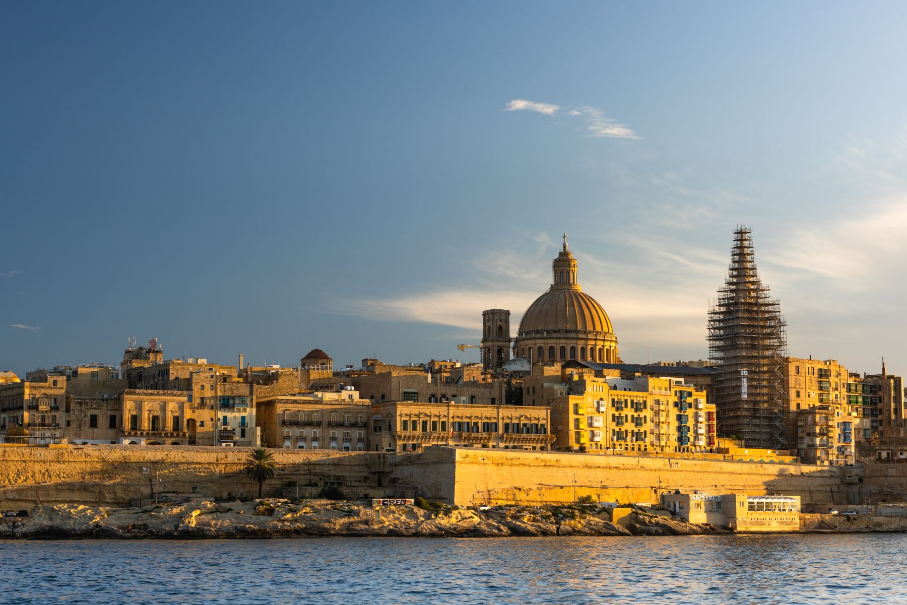 Dlaczego Malta jest idealnym kierunkiem wakacyjnym dla osób z dziećmi?
