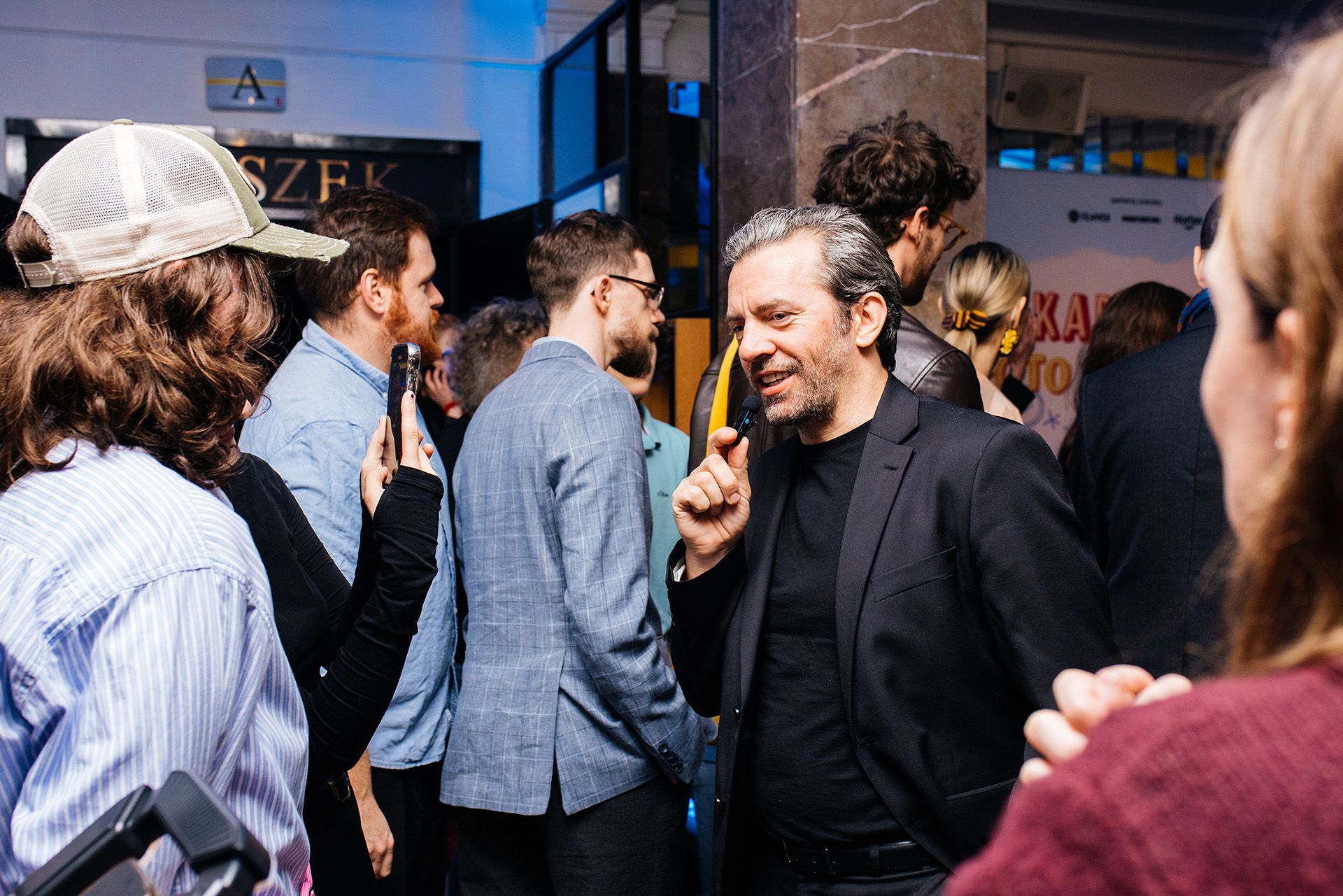   Głowacki, Gruszka, Sapryk na uroczystej premierze filmu Oskar, Patka i Złoto Bałtyku