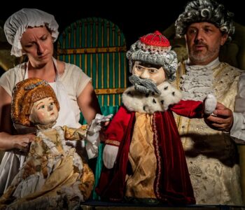 Niedzielne Bajeczki. Teatrzyk o smokach i królewnach