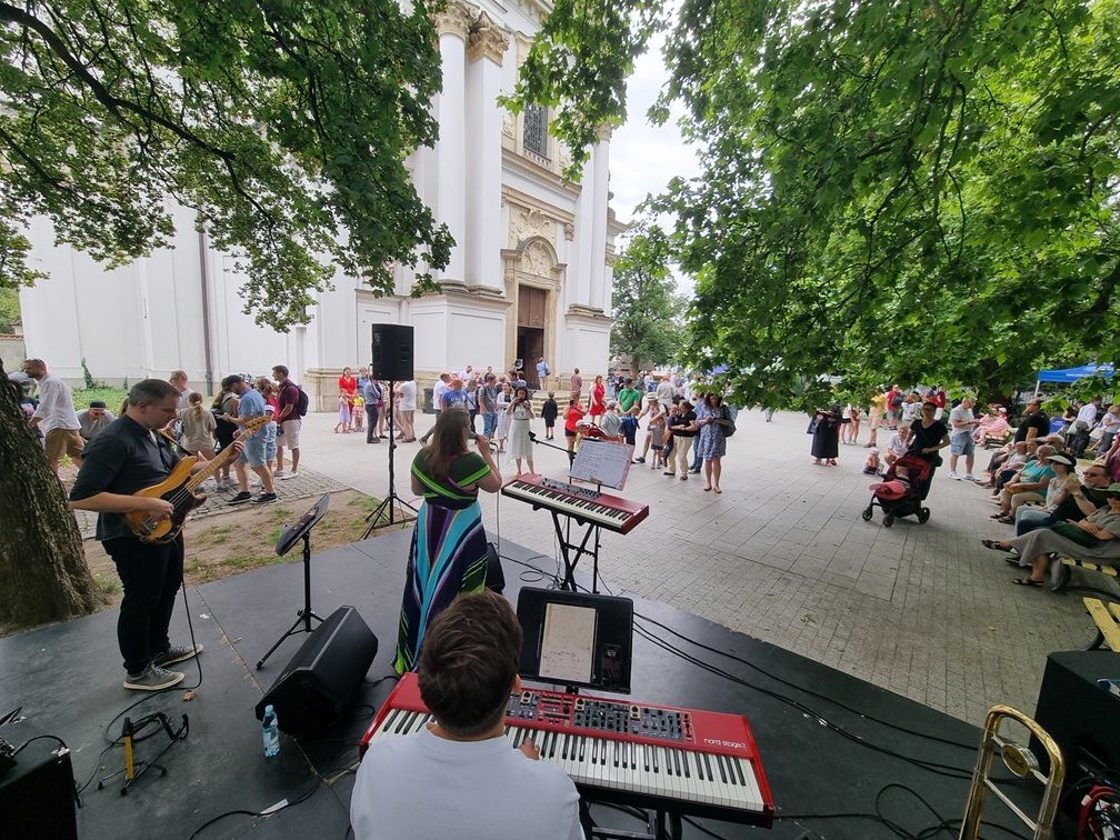 Zielone Świątki w Lesie Bielańskim - piknik rodzinny