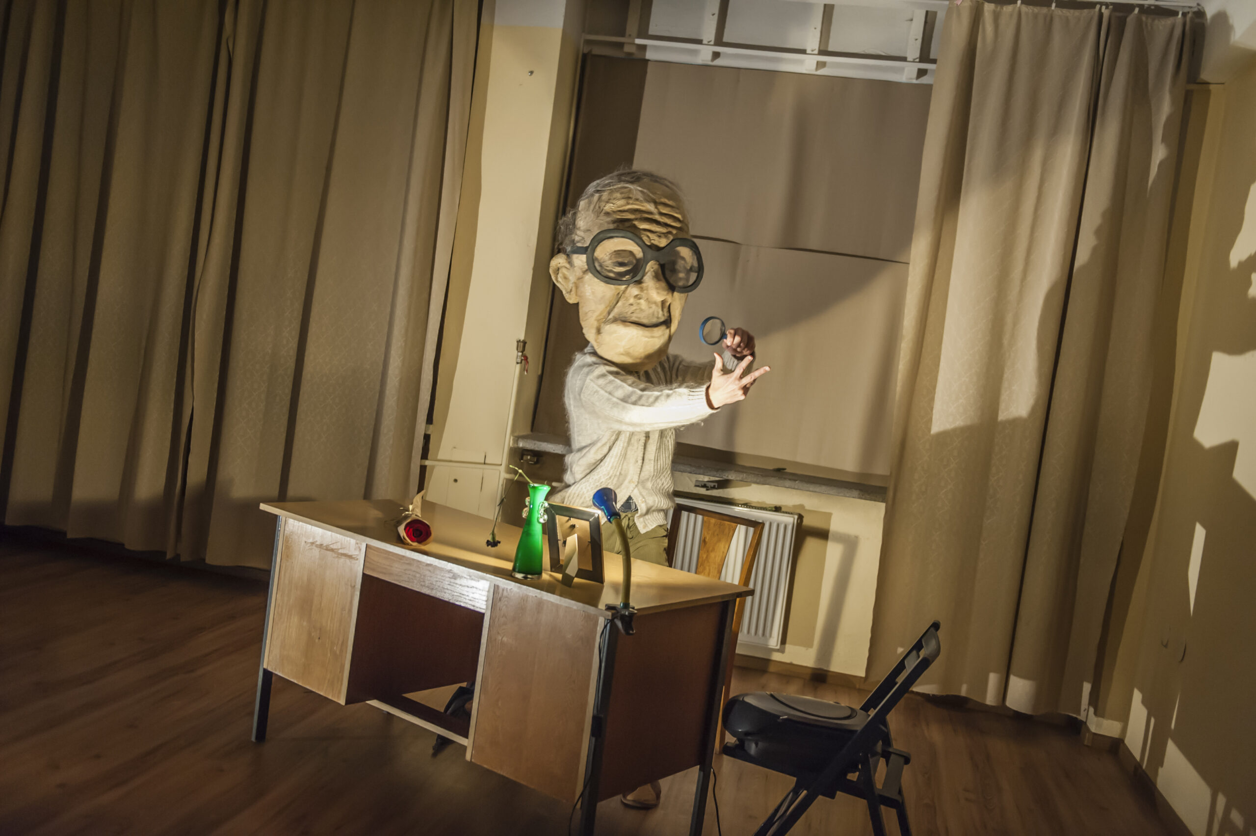 Jedyna taka instalacja teatralna w Polsce, która ożywia teatr – ŁAMIGŁÓWKA TEATRALNA