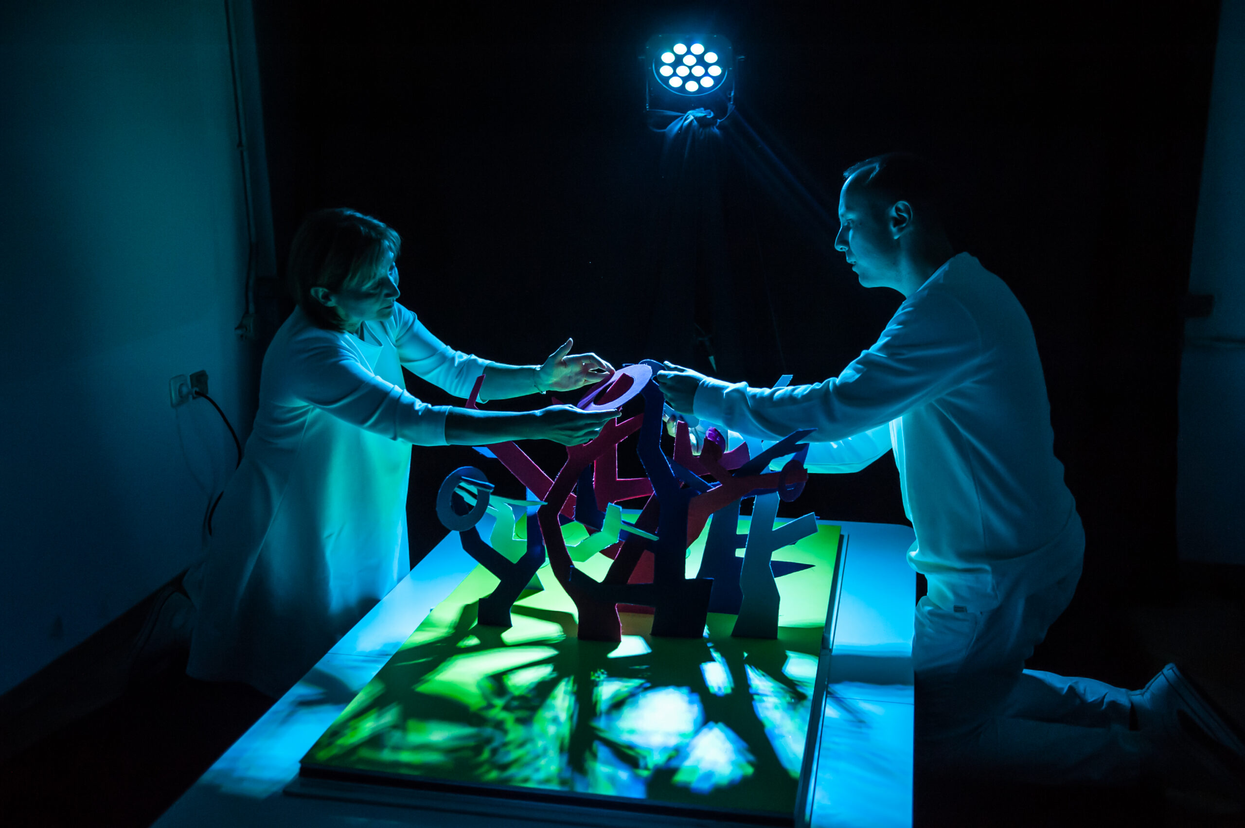 Jedyna taka instalacja teatralna w Polsce, która ożywia teatr – ŁAMIGŁÓWKA TEATRALNA